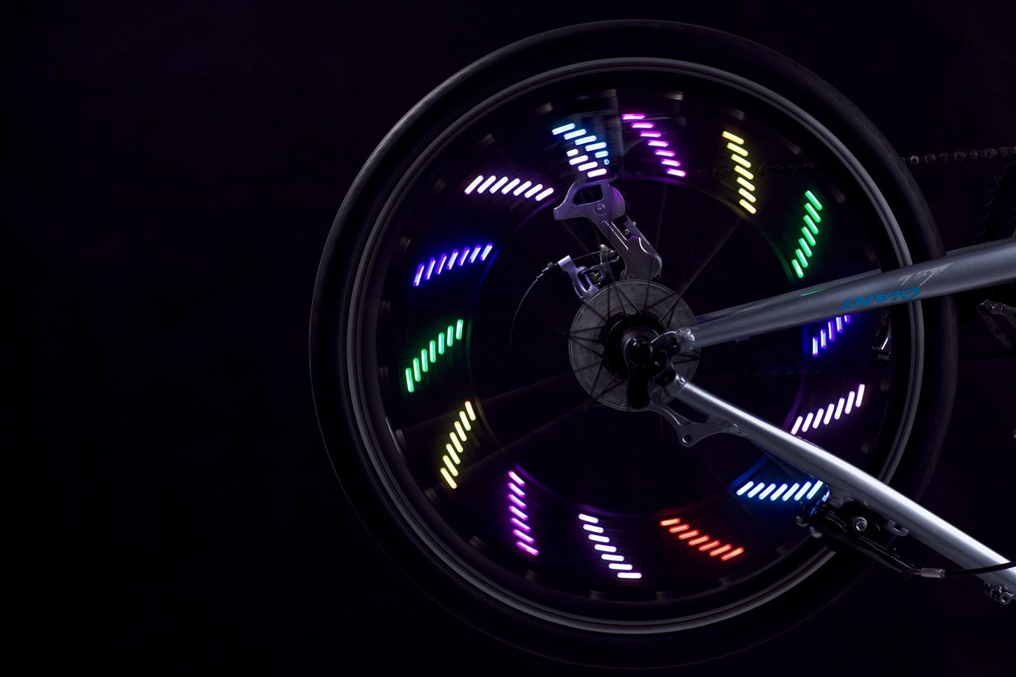 LED cykelljus på hjulets ekrar - Växlar mellan 30 olika färgmönster, 14 LEDs