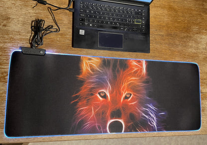 Gaming Musmatta med Belysning - Varg motiv (80*30 cm)